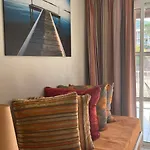 Apartment Cap Esterel 2 Pieces Avec Terrasse Vue Golf Et Parking - Fr-1-504-673 *