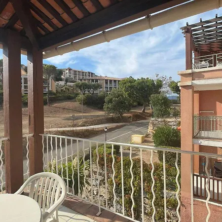 Cap Esterel 2 Pieces Avec Terrasse Vue Golf Et Parking - Fr-1-504-673 *