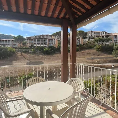 Cap Esterel 2 Pièces Avec Terrasse Vue Golf Et Parking - Fr-1-504-673 Appartement
