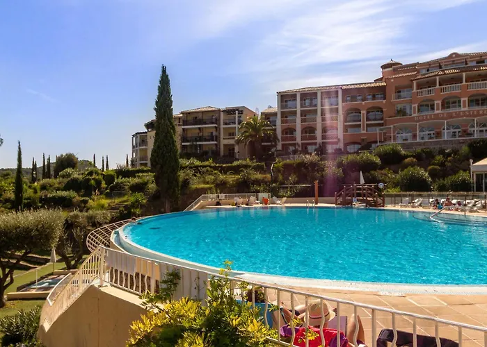 Apartamento Cap Esterel 2 Pieces Avec Terrasse Vue Golf Et Parking - Fr-1-504-673 Saint-Raphaël